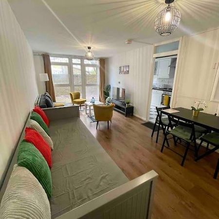 Lovely 2-Bed 20 Mins To Central London 아파트 외부 사진