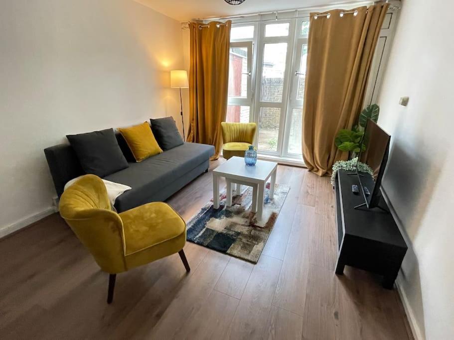 Lovely 2-Bed 20 Mins To Central London 아파트 외부 사진