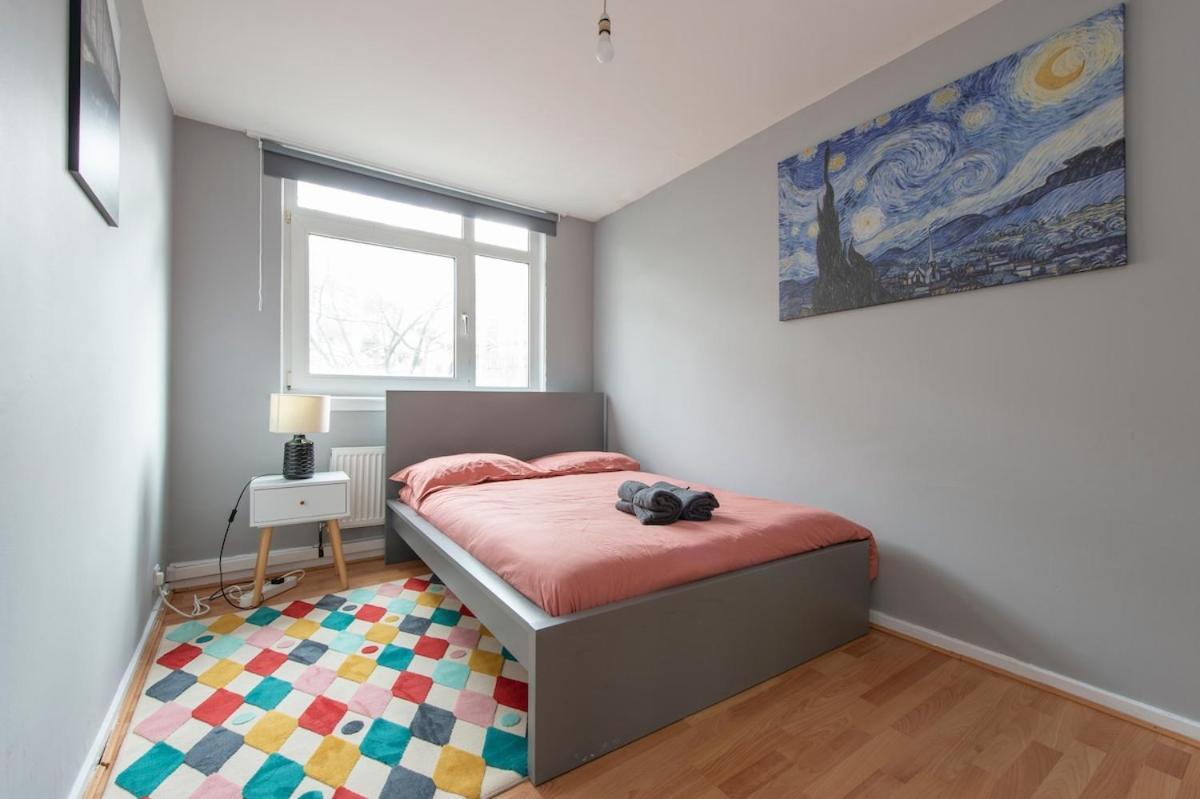 Lovely 2-Bed 20 Mins To Central 런던 외부 사진