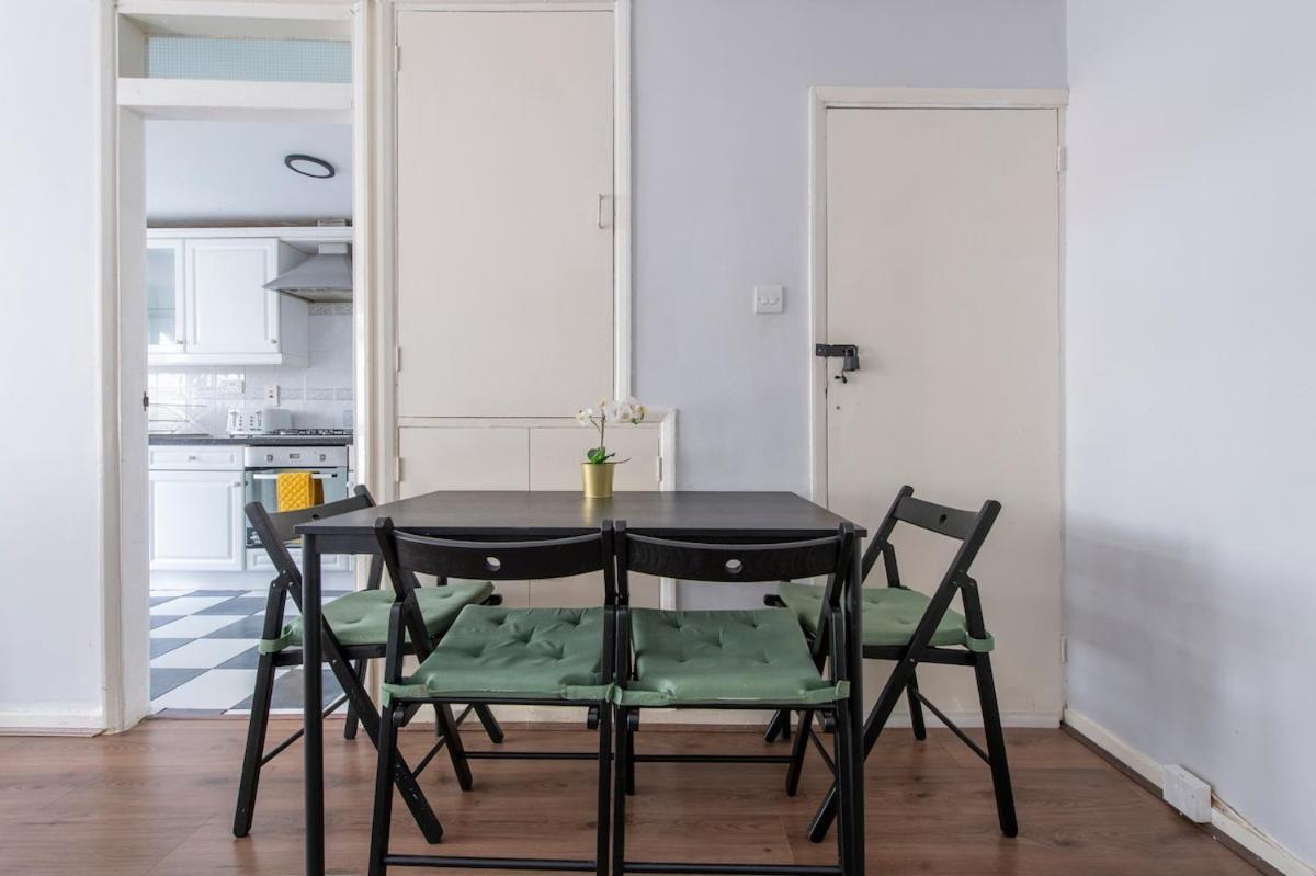 Lovely 2-Bed 20 Mins To Central 런던 외부 사진
